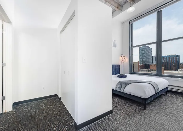 West Loop - Views With In & Out Parking 1 * Chicago
