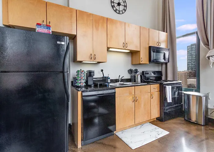 West Loop - Views With In & Out Parking 1 Apartamento *