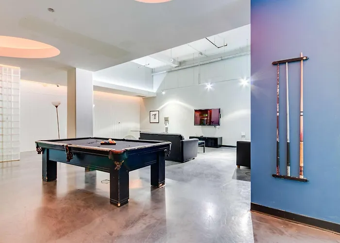 Apartamento West Loop - Views With In & Out Parking 1